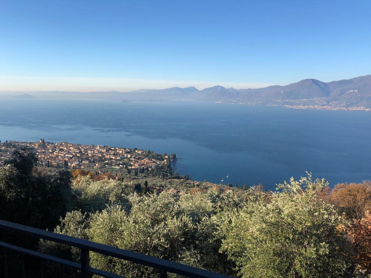 Belvedere Albisano Villa *